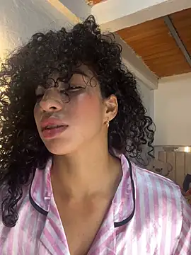 Czat XXX na żywo – Miily_0