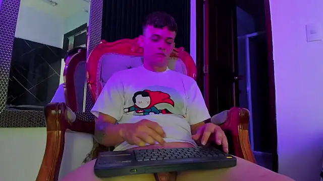 Robinlion91 XXX чат на живо