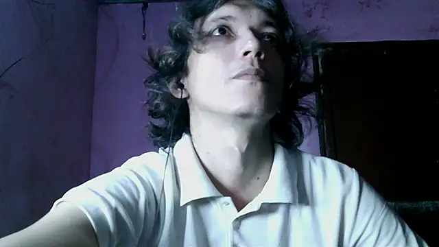 cherryuwu Chat XXX in diretta