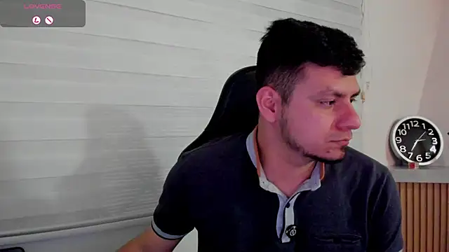 Rick_Adams XXX чат на живо
