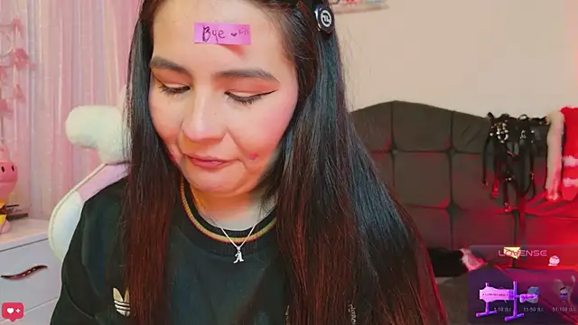 Fia___のライブXXXチャット