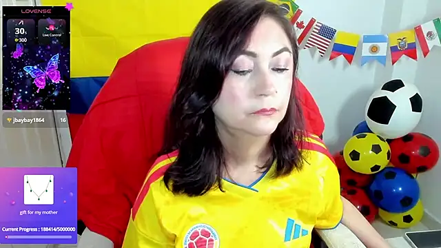Chat +18 de danielahot66 ao vivo