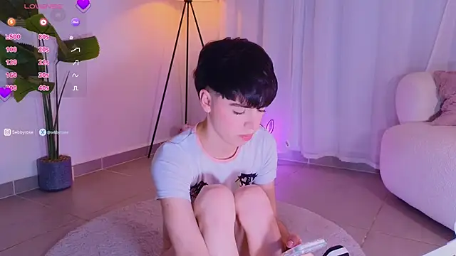 צ'אט XXX בשידור חי של sebbyrose