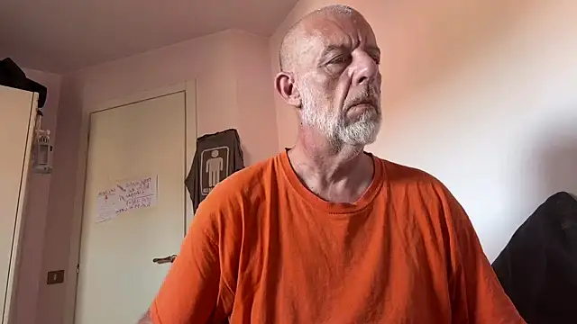 PierPesaroX – Naživo XXX chat