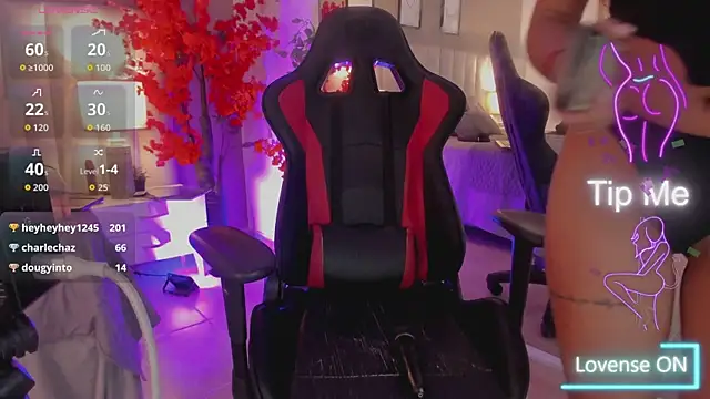 Živý XXX chat Kiara_Kismet_