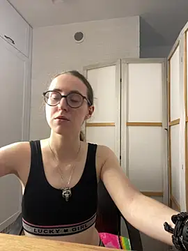 MartiniiSelenna's Live XXX Chat