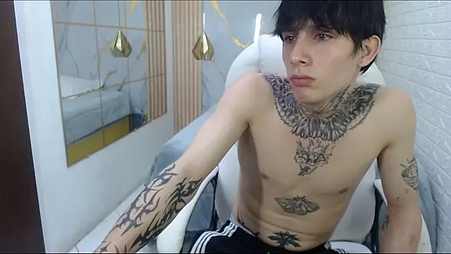 Cry_thereal Live XXX Chat