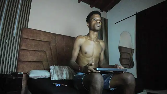 Chat XXX ao vivo de Tyson_Reed