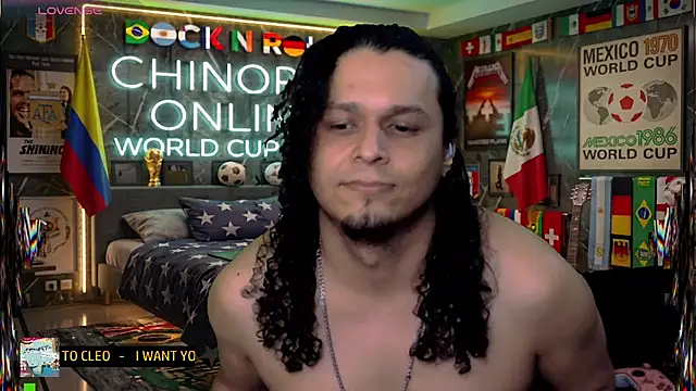 chino_roz's Live XXX Chat
