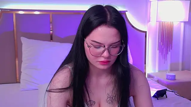 CindyMil's Live XXX Chat