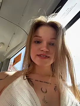 הופעת וובקאם של StreetSquirt