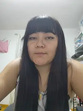 Chat +18 de Louise_0105 ao vivo