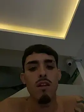 Chat XXX en directo de NikoStone_