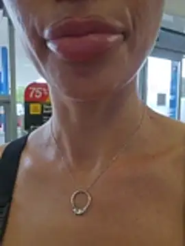 KatiaDivine Chat XXX live