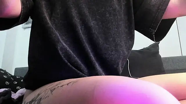 Dark_Moni's Live XXX Chat