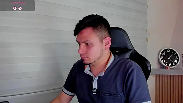 Rick_Adams – Naživo XXX chat