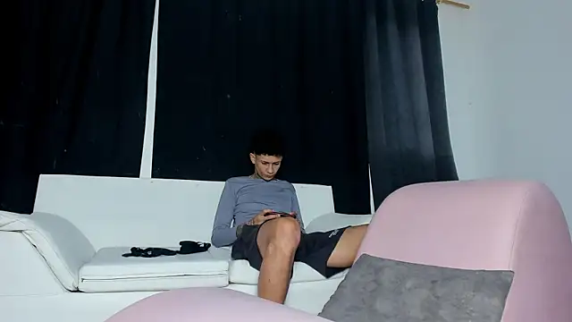 Chat +18 de self_love46 ao vivo