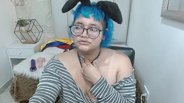 XXX chat uživo modela Echypyon_