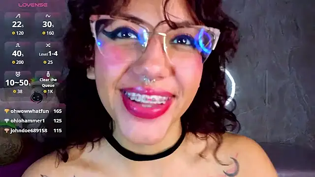 zoe_ch_ Adlı Modelin Canlı XXX Sohbeti