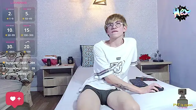 axell_stone_: онлайн-секс-чат
