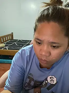 -CLARAMommy-'s Live XXX Chat
