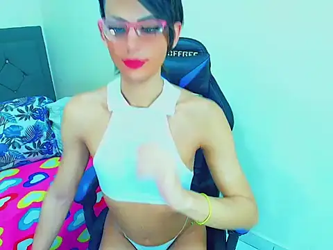 vale_sexth Show in webcam