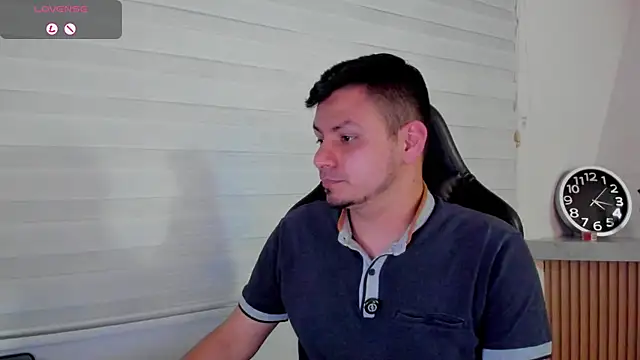 Rick_Adams live XXX chat