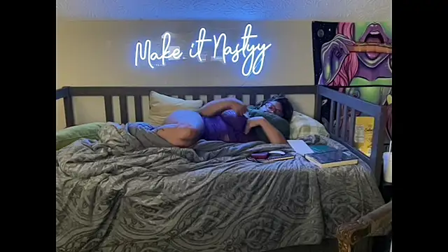 Czat XXX na żywo – FaeAfterDark