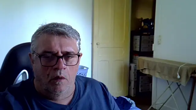 Chatroom XXX en direct de Laurent_oldmen