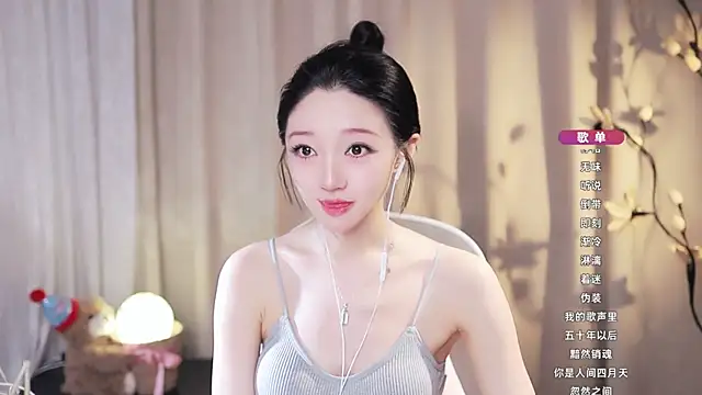 Zoe-99's Live XXX Chat