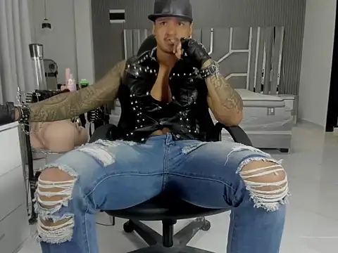 master_leatherのライブXXXチャット