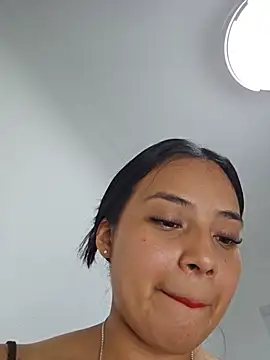 Angelmoon04 – Naživo XXX chat