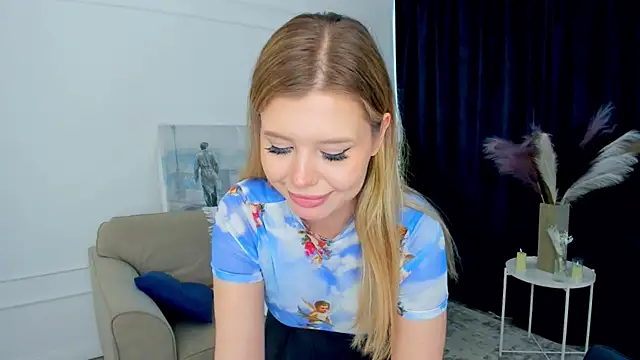 FollowLovee's Live XXX Chat