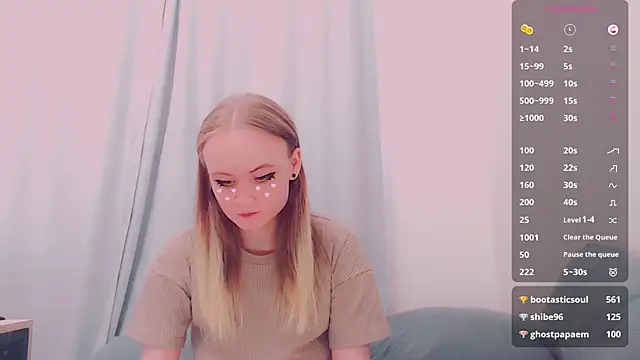 צ'אט XXX בשידור חי של AliceNya_cute