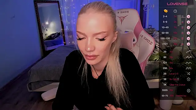 AnyaTaylor_ Chat XXX live