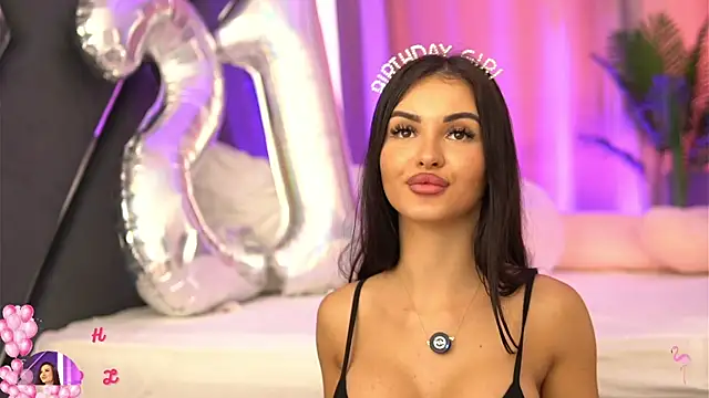 LilaRoses Chat XXX live