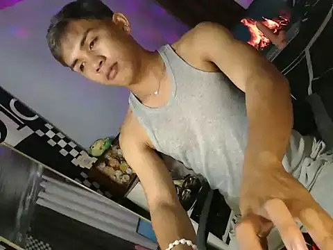 urhot_chanyのライブXXXチャット