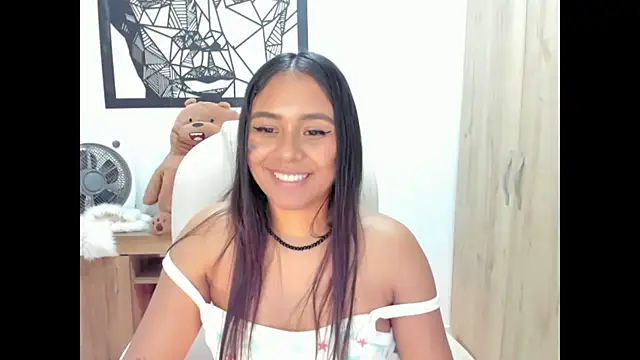 Ciara8のライブXXXチャット