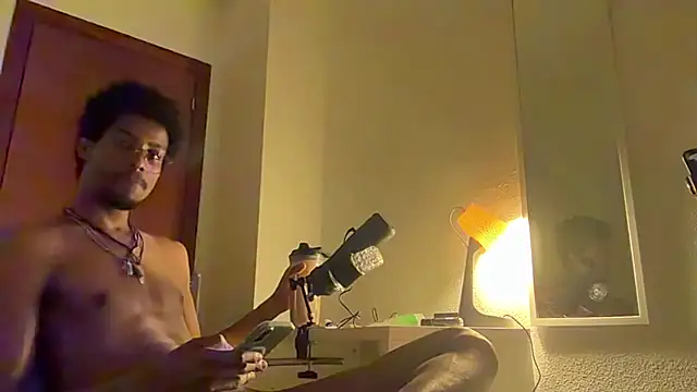 HoleBreeder Live XXX-Chat
