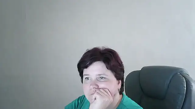 AdrianaGalore live XXX chat