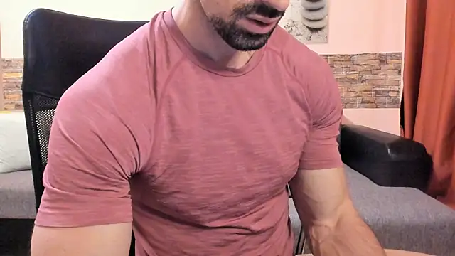 Chat XXX Live HotHunkTrainer