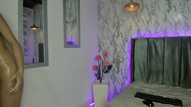 mai_blonde2 Show in webcam