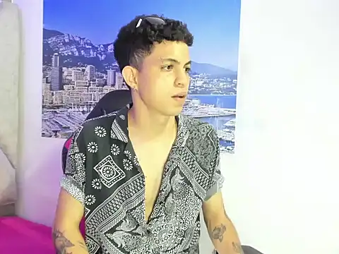 cameron_lux77 Chat XXX in diretta