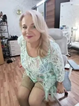 AvrilMillers' Live XXX Chat