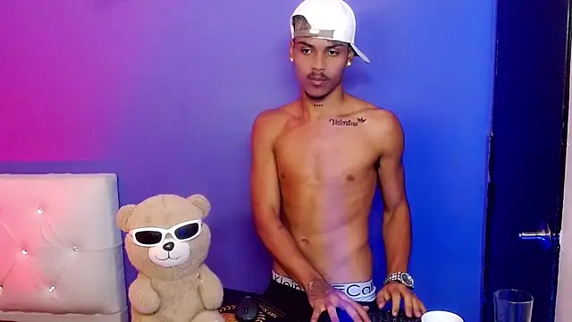 Chat XXX ao vivo de Angel_foxc13