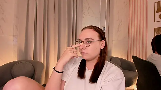 Candy_Queen__ XXX чат на живо