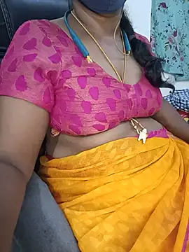 Tamil-hotwife Chat XXX in diretta