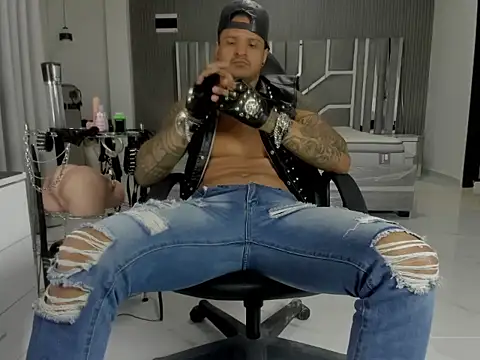 Chatroom XXX en direct de master_leather