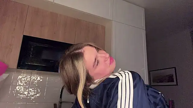 Živý XXX chat EarthaStinett