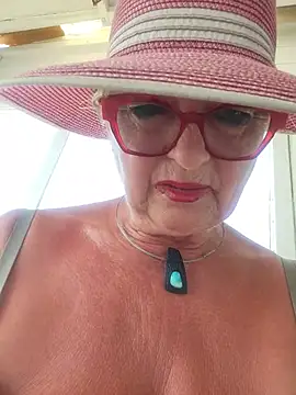 Hot-Muci Chat XXX live